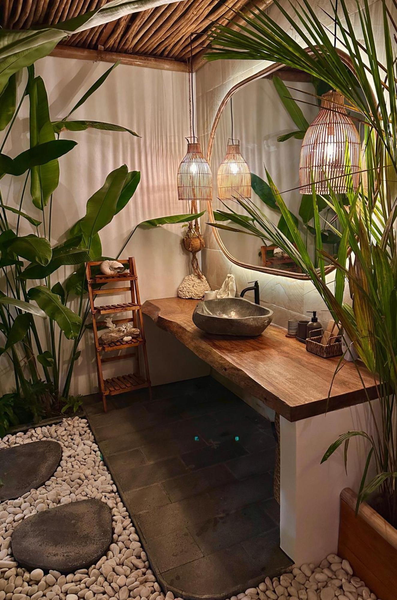 Beachfront Luxury Dome Villas - Gamat Bay Resort นูซาเปอนีดา ภายนอก รูปภาพ