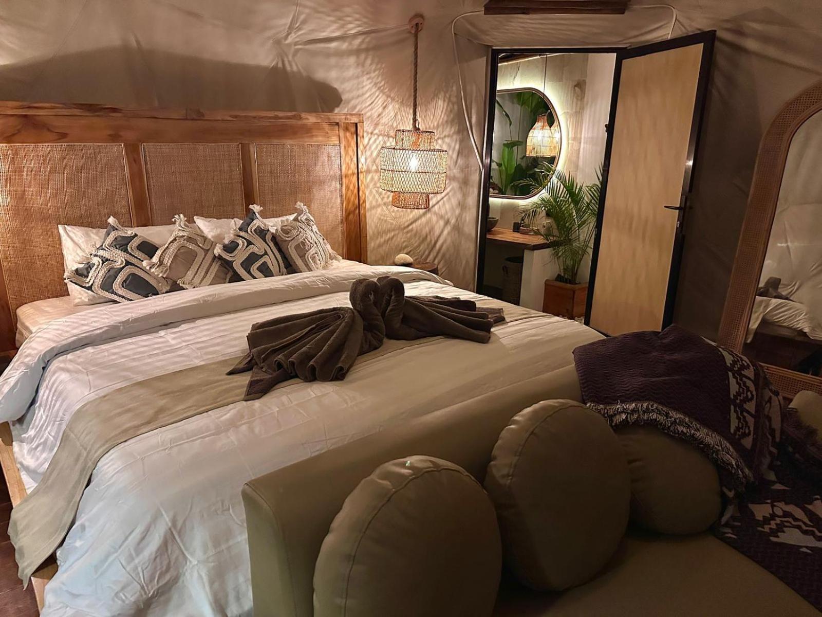 Beachfront Luxury Dome Villas - Gamat Bay Resort นูซาเปอนีดา ภายนอก รูปภาพ